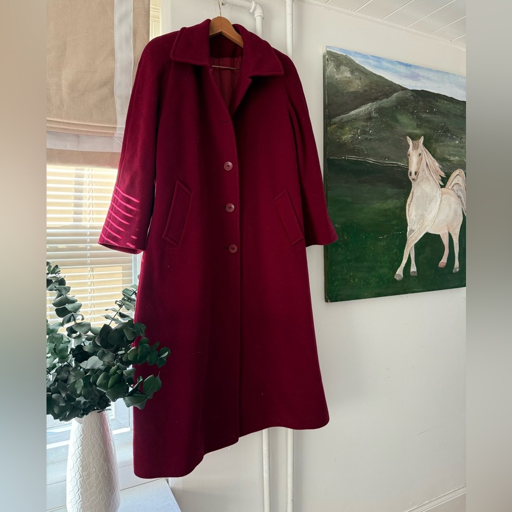 Coat Women's Burgundy Coat Wool/Cashmere Coat with Fur Collar, Mallia - Picture 2 of 7